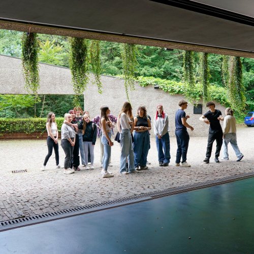 (Mögliche) Einführung in eine Ausstellung bestehend aus fast nichts 