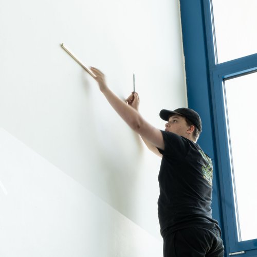 Der rote Faden – Schulhausgestaltung OHS