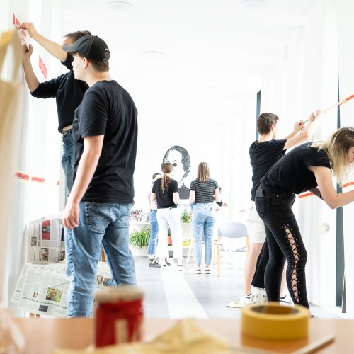 Der rote Faden – Schulhausgestaltung OHS