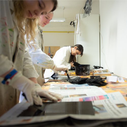 Die Technik des Tiefdruckverfahrens an unserer Schule