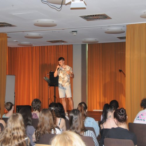 Was wäre, wenn...? Talentierte Schüler*innen präsentieren ihre Texte