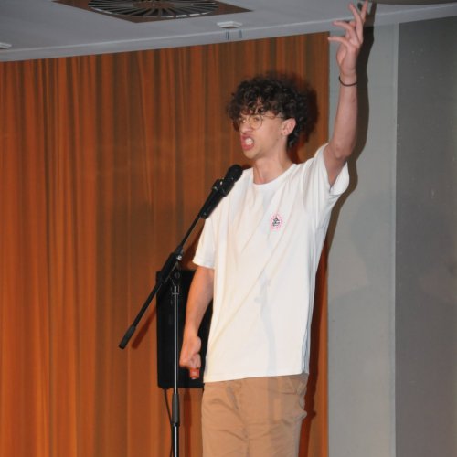 Was wäre, wenn...? Talentierte Schüler*innen präsentieren ihre Texte