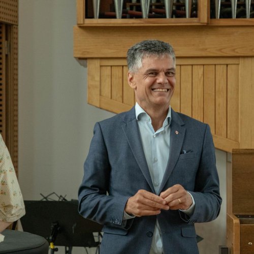 Europa hautnah erleben – Diskussionsrunde mit Südtiroler Politikern zur Europawahl an den Gymnasien Meran