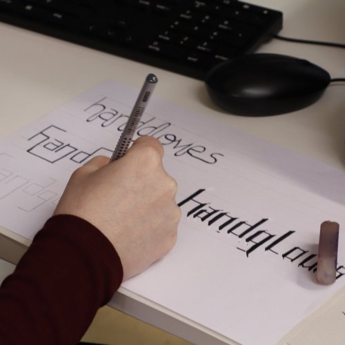 Schriftdesign mit Franziska Weitgruber