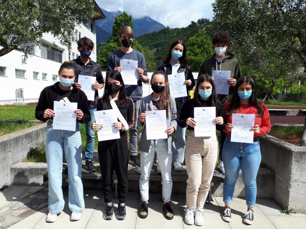 Politik? ja, bitte! Achtungserfolg der Klasse 3A Sprachengymnasium beim Wettbewerb für Politische Bildung