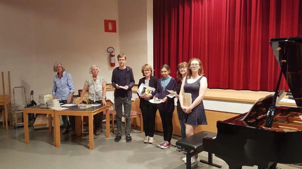 LA DANTE PREMIA LA SCUOLA