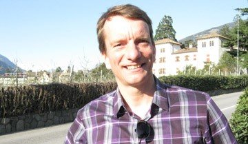 Bastian Sick begeistert Meraner OberschülerInnen 