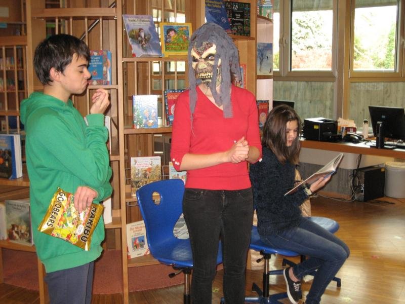 Schüler des Sprachengymnasiums begeistern Obermaiser Grundschüler   